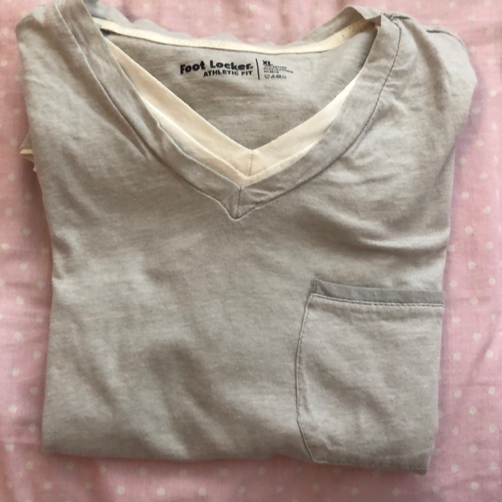 Tee shirt